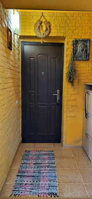 Продам трехкомнатную (3-комн.) квартиру, Звездная (Хостинский р-н) ул, 1, Сочи г