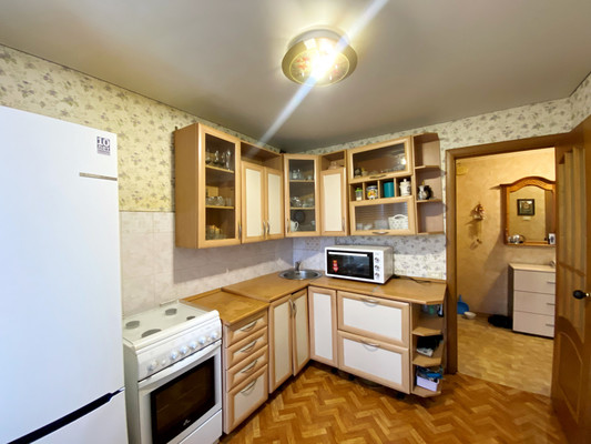 Продам трехкомнатную (3-комн.) квартиру, 8 Марта ул, 17, Пенза г