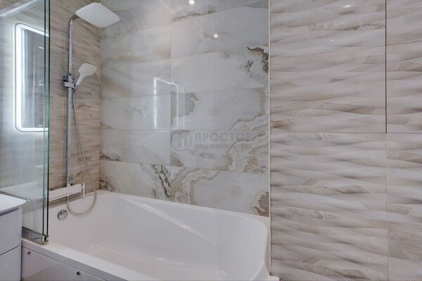 Продам трехкомнатную (3-комн.) квартиру, Юности ул, 13к1, Люберцы г