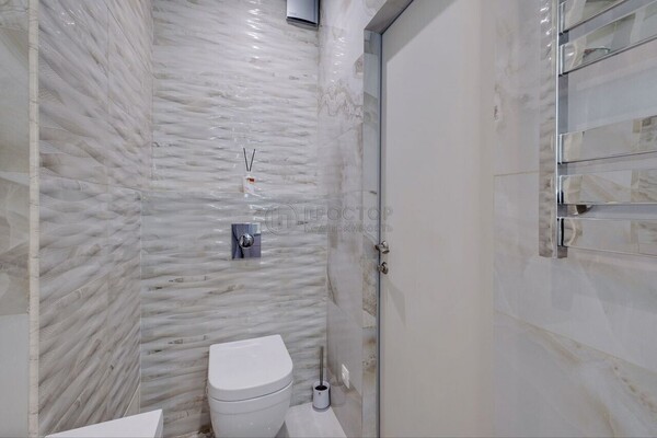 Продам трехкомнатную (3-комн.) квартиру, Юности ул, 13к1, Люберцы г