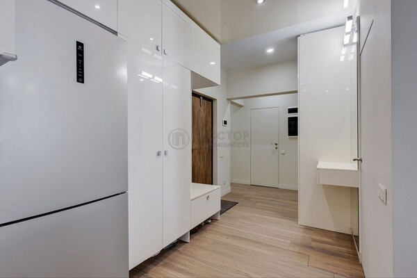 Продам трехкомнатную (3-комн.) квартиру, Юности ул, 13к1, Люберцы г