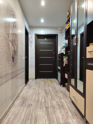 Продам однокомнатную (1-комн.) квартиру, Ленинградский пр-кт, 30кБ, Нижний Тагил г