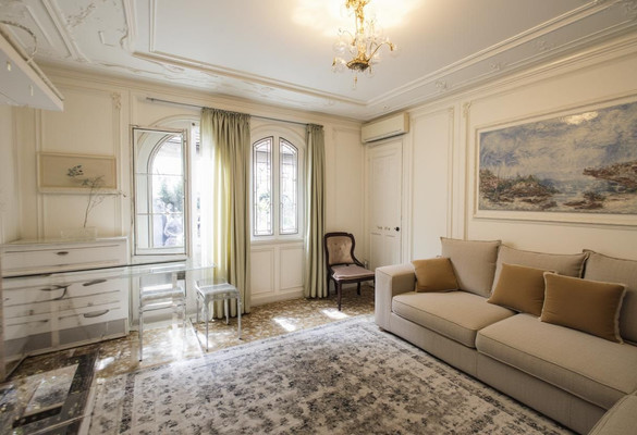 Продам двухкомнатную (2-комн.) квартиру, Офицерская ул, 43, Краснодар г