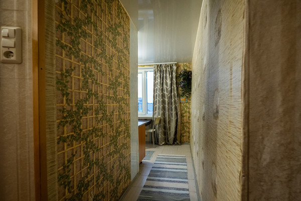 Продам трехкомнатную (3-комн.) квартиру, Дальневосточный пр-кт, 34Нк1, Санкт-Петербург г