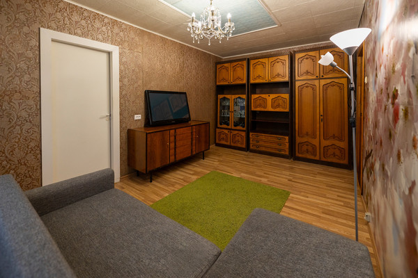 Продам трехкомнатную (3-комн.) квартиру, Дальневосточный пр-кт, 34Нк1, Санкт-Петербург г