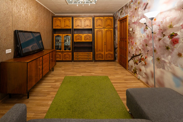 Продам трехкомнатную (3-комн.) квартиру, Дальневосточный пр-кт, 34Нк1, Санкт-Петербург г