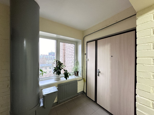 Продам многокомнатную квартиру, Варшавская ул, 63к1, Санкт-Петербург г