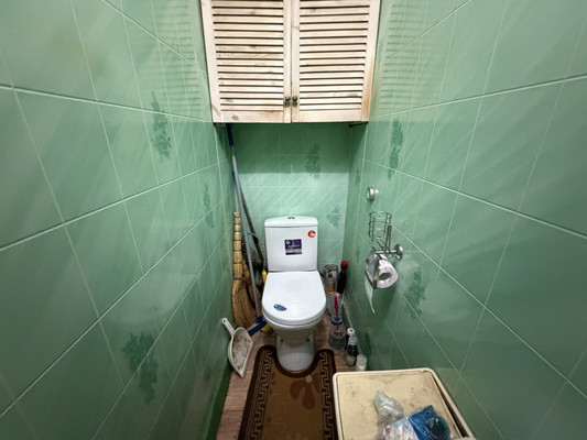 Продам двухкомнатную (2-комн.) квартиру, 8, Зелёный Городок п