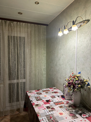 Продам трехкомнатную (3-комн.) квартиру, Матвеева ул, 1, Пятигорск г