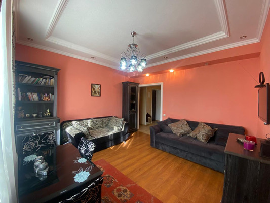 Сдам трехкомнатную (3-комн.) квартиру, Чайковского ул, 16, Нальчик г