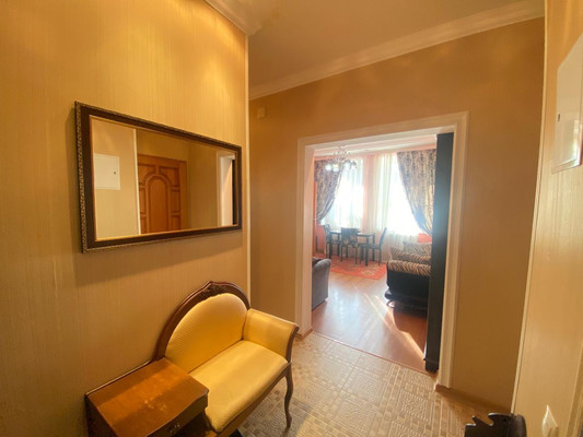 Сдам трехкомнатную (3-комн.) квартиру, Чайковского ул, 16, Нальчик г