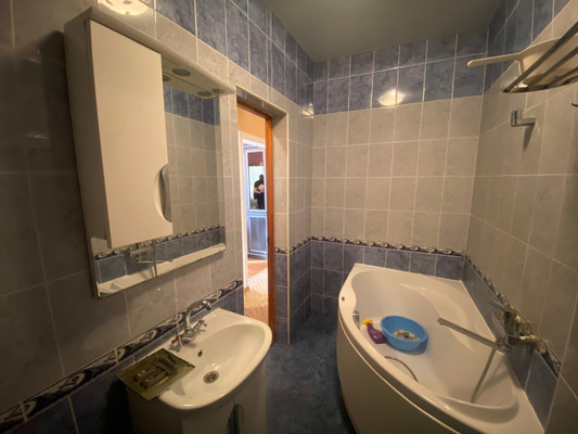 Сдам трехкомнатную (3-комн.) квартиру, Чайковского ул, 16, Нальчик г