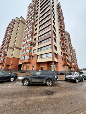 Продам двухкомнатную (2-комн.) квартиру, Ленина пр-кт, 3, Тосно г