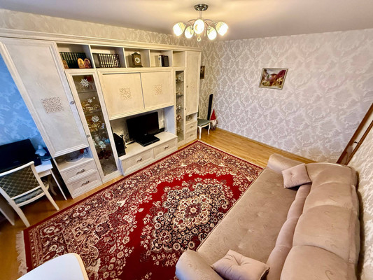 Продам двухкомнатную (2-комн.) квартиру, Ленина пр-кт, 3, Тосно г