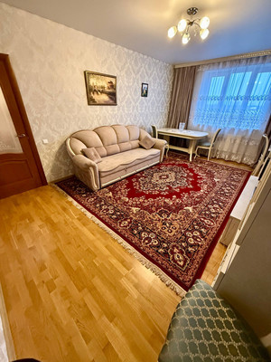 Продам двухкомнатную (2-комн.) квартиру, Ленина пр-кт, 3, Тосно г