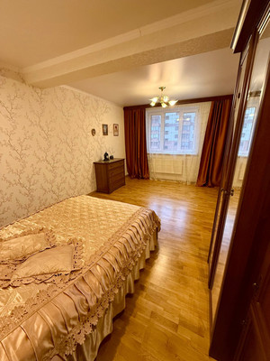 Продам двухкомнатную (2-комн.) квартиру, Ленина пр-кт, 3, Тосно г