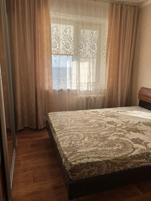 Продам трехкомнатную (3-комн.) квартиру, Строителей пр-кт, 8в, Волгодонск г