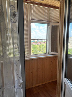 Продам трехкомнатную (3-комн.) квартиру, Строителей пр-кт, 8в, Волгодонск г