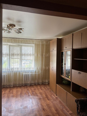 Продам трехкомнатную (3-комн.) квартиру, Строителей пр-кт, 8в, Волгодонск г