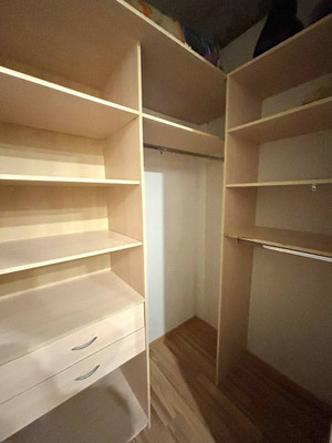 Продам двухкомнатную (2-комн.) квартиру, Лесопарковая ул, 18, Рязань г