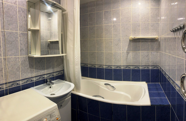 Продам трехкомнатную (3-комн.) квартиру, Летний пер, 33, Архангельское п