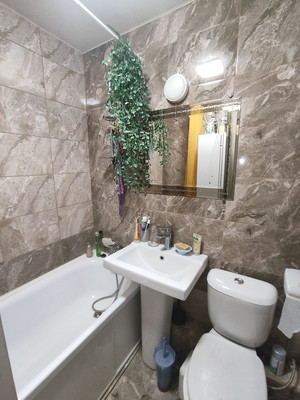 Продам однокомнатную (1-комн.) квартиру, им. 30-й Иркутской Дивизии ул, 6, Краснодар г