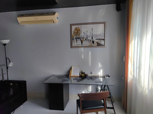 Продам трехкомнатную (3-комн.) квартиру, Цветной бульвар (Центральный р-н) ул, 8, Сочи г