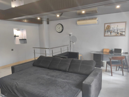 Продам трехкомнатную (3-комн.) квартиру, Цветной бульвар (Центральный р-н) ул, 8, Сочи г