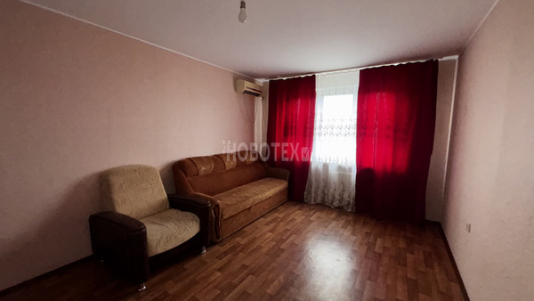 Сдам двухкомнатную (2-комн.) квартиру, Надежды ул, 1, Крымск г