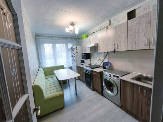 Продам однокомнатную (1-комн.) квартиру, Кленовый б-р, 23к2, Москва г