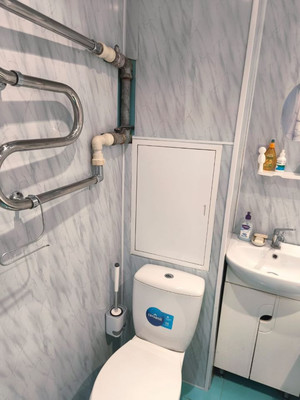 Продам однокомнатную (1-комн.) квартиру, Кленовый б-р, 23к2, Москва г