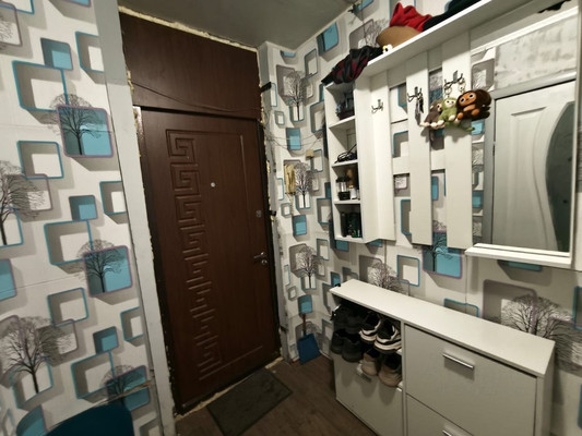 Продам однокомнатную (1-комн.) квартиру, Кленовый б-р, 23к2, Москва г