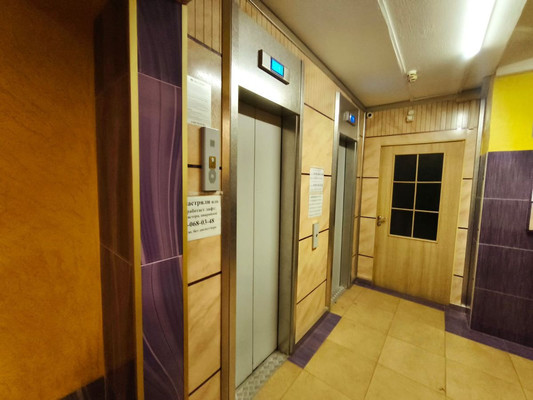 Продам однокомнатную (1-комн.) квартиру, Кленовый б-р, 23к2, Москва г