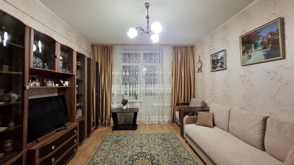 Продам трехкомнатную (3-комн.) квартиру, Гоголя ул, 15, Ступино г