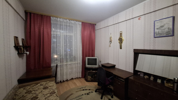 Продам трехкомнатную (3-комн.) квартиру, Гоголя ул, 15, Ступино г