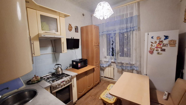 Продам трехкомнатную (3-комн.) квартиру, Гоголя ул, 15, Ступино г