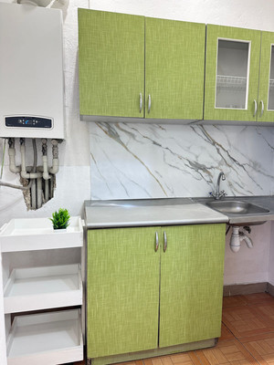 Продам двухкомнатную (2-комн.) квартиру, Кипарисовая (Хостинский р-н) ул, 9к1, Сочи г