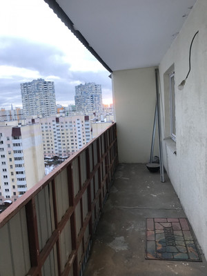 Продам однокомнатную (1-комн.) квартиру, Тихоокеанская ул, 1к2, Парголово п