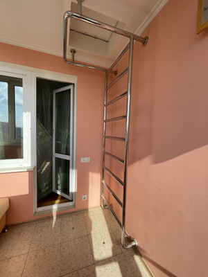 Продам трехкомнатную (3-комн.) квартиру, Окская ул, 5к1, Москва г