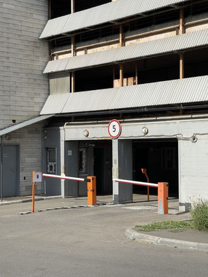 Продам трехкомнатную (3-комн.) квартиру, Окская ул, 5к1, Москва г