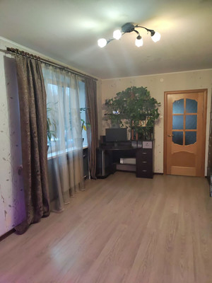 Продам трехкомнатную (3-комн.) квартиру, Культуры пр-кт, 22к1, Санкт-Петербург г