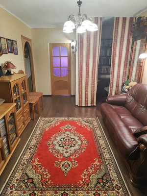 Продам трехкомнатную (3-комн.) квартиру, Культуры пр-кт, 22к1, Санкт-Петербург г