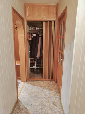 Продам трехкомнатную (3-комн.) квартиру, Культуры пр-кт, 22к1, Санкт-Петербург г