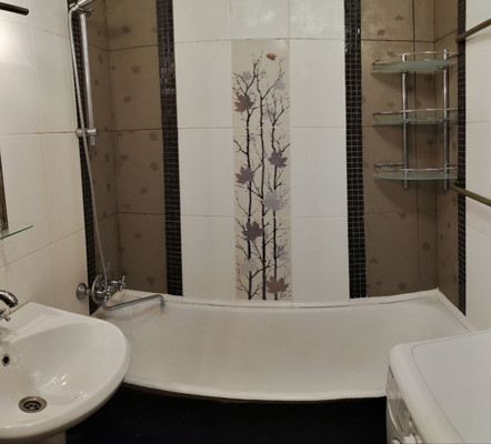 Продам трехкомнатную (3-комн.) квартиру, Культуры пр-кт, 22к1, Санкт-Петербург г