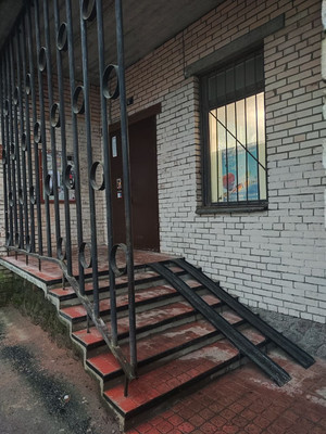 Продам трехкомнатную (3-комн.) квартиру, Культуры пр-кт, 22к1, Санкт-Петербург г