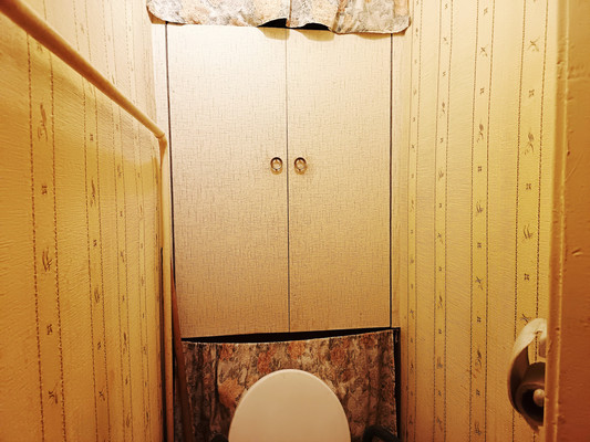 Продам двухкомнатную (2-комн.) квартиру, Володарского ул, 15, Гатчина г