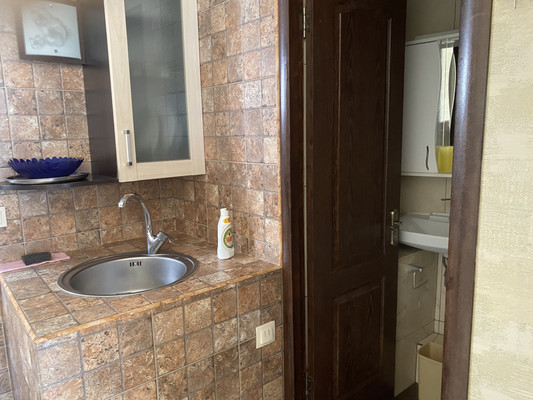 Продам коммерческое помещение 105,9 м2, Лазурная ул, 25, Отрадное пгт