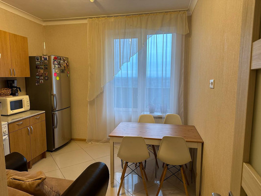 Сдам двухкомнатную (2-комн.) квартиру, Игоря Мерлушкина ул, 6, Красногорск г