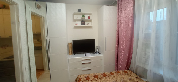 Продам однокомнатную (1-комн.) квартиру, Пеше-Стрелецкая ул, 145, Воронеж г