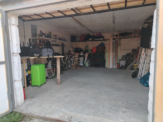 Продам гараж 30 м2, Цветочный пер, Цемдолина с